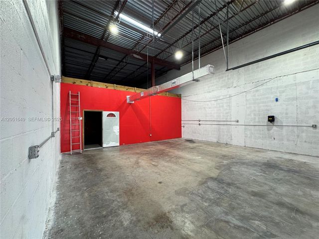 10411 NW 28th St, Doral, FL 33172