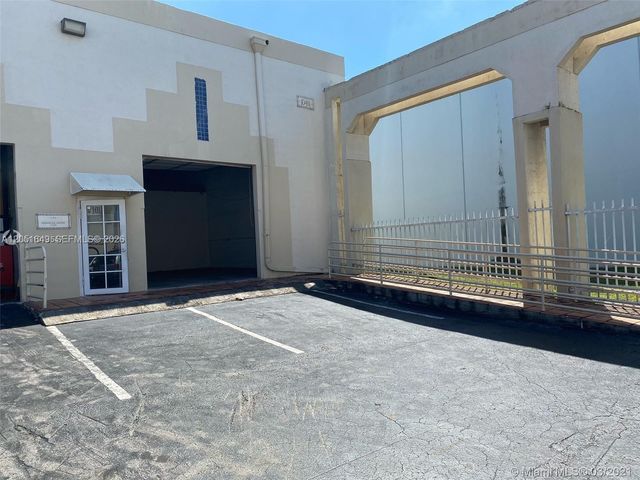 10411 NW 28th St, Doral, FL 33172