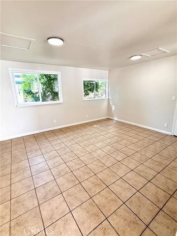 7731 Ferncola Avenue, Sun Valley (los Angeles), CA 91352