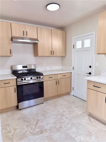 7731 Ferncola Avenue, Sun Valley (los Angeles), CA 91352