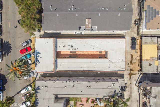 936 Olive Avenue, Long Beach, CA 90813