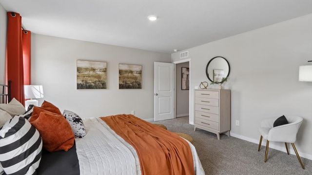 1403 S Banks Street, West Des Moines, IA 50263