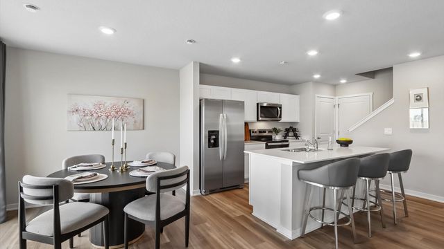 1403 S Banks Street, West Des Moines, IA 50263