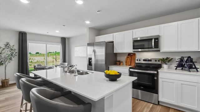 1403 S Banks Street, West Des Moines, IA 50263