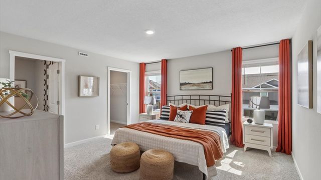 1403 S Banks Street, West Des Moines, IA 50263