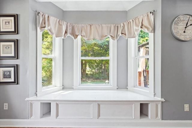 492 State Rd, Plymouth, MA 02360