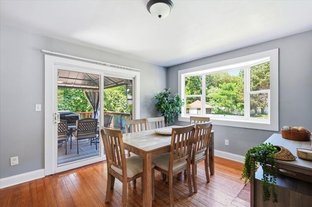 492 State Rd, Plymouth, MA 02360