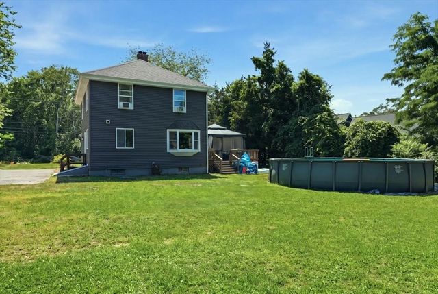 492 State Rd, Plymouth, MA 02360