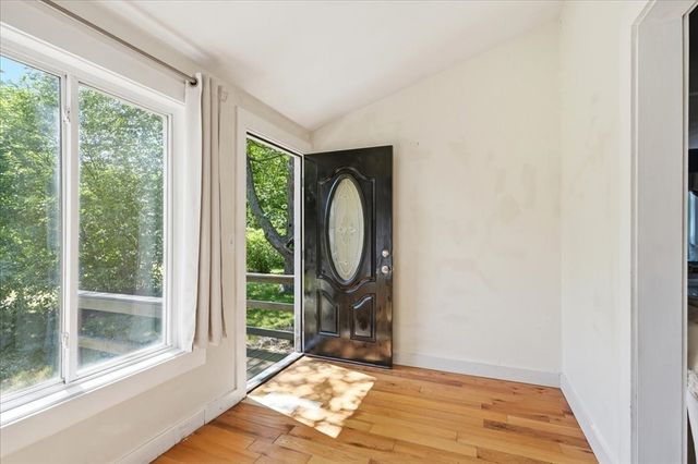 492 State Rd, Plymouth, MA 02360