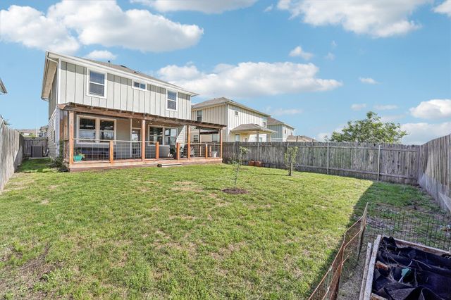 5303 Marsh LN, Buda, TX 78610