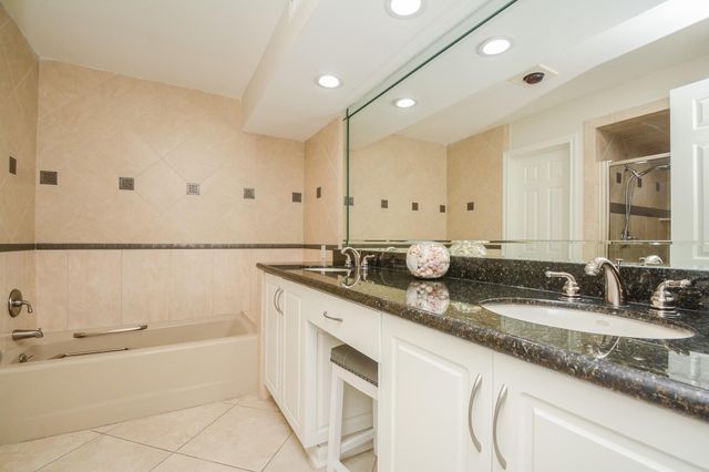 3350 Mccue Road 1302, Houston, TX 77056