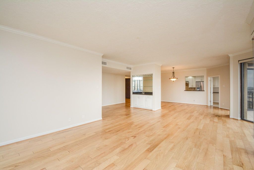 3350 Mccue Road 1302, Houston, TX 77056