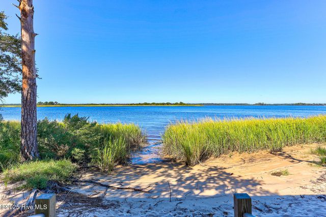 6531 Shark Tooth Trail, Wilmington, NC 28412