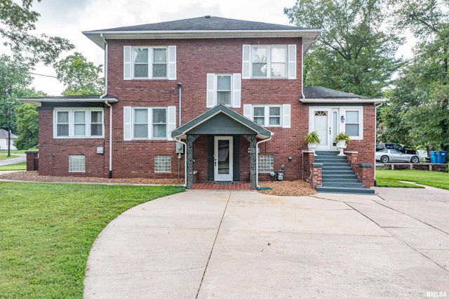 1800 FRANKLIN Avenue, Mt Vernon, IL 62864