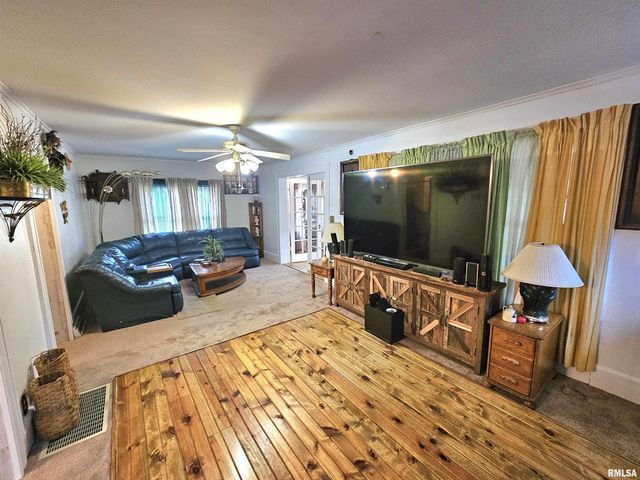 1800 FRANKLIN Avenue, Mt Vernon, IL 62864