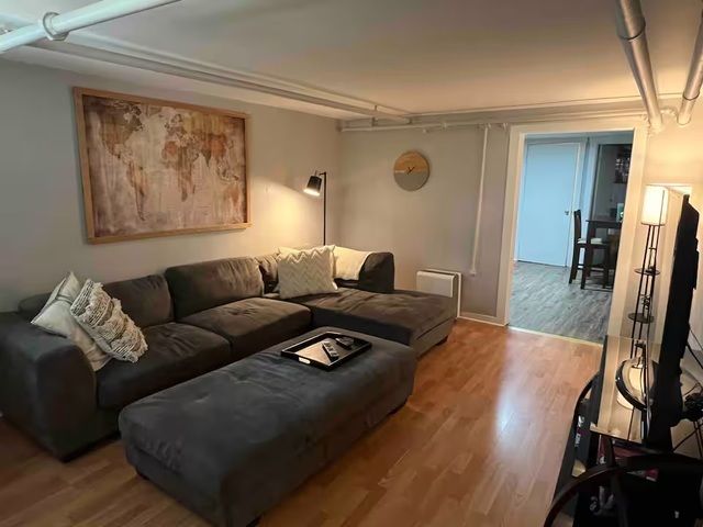 1519 W Granville Avenue Garden, Chicago, IL 60660