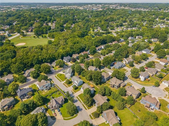1312 Hillary Drive, Liberty, MO 64068