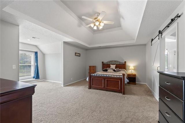 1312 Hillary Drive, Liberty, MO 64068