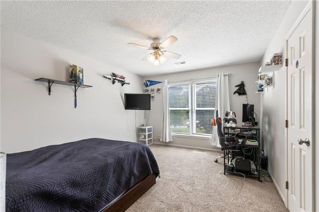 1312 Hillary Drive, Liberty, MO 64068