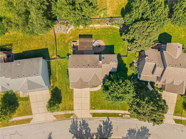 1312 Hillary Drive, Liberty, MO 64068