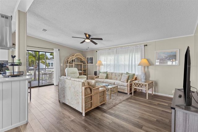 611 LA JOLLA CIRCLE, North Port, FL 34287