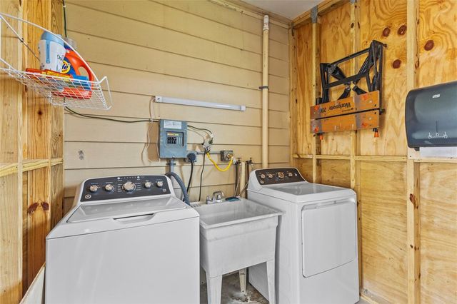 611 LA JOLLA CIRCLE, North Port, FL 34287