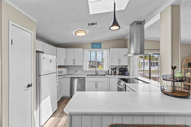 611 LA JOLLA CIRCLE, North Port, FL 34287