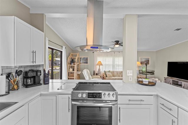 611 LA JOLLA CIRCLE, North Port, FL 34287