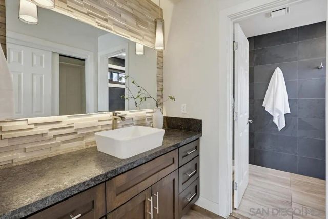 2264 Caminito Pajarito 141, San Diego, CA 92107