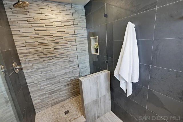 2264 Caminito Pajarito 141, San Diego, CA 92107