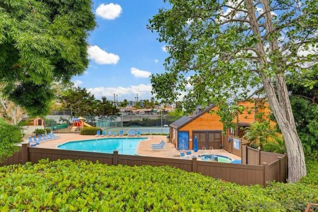 2264 Caminito Pajarito 141, San Diego, CA 92107