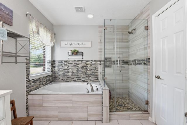 6621 Blue Hollow Lane, Dickinson, TX 77539