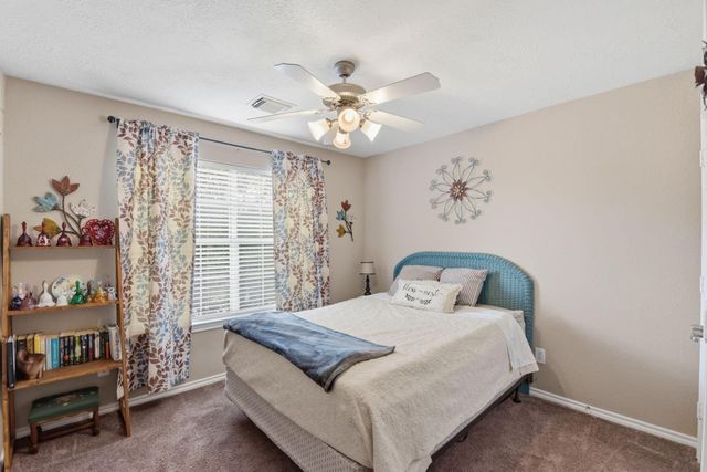 6621 Blue Hollow Lane, Dickinson, TX 77539