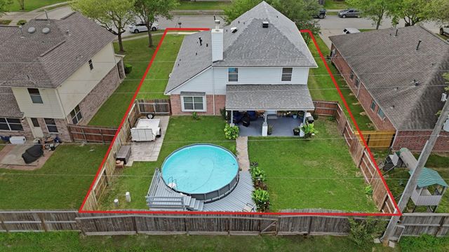 6621 Blue Hollow Lane, Dickinson, TX 77539