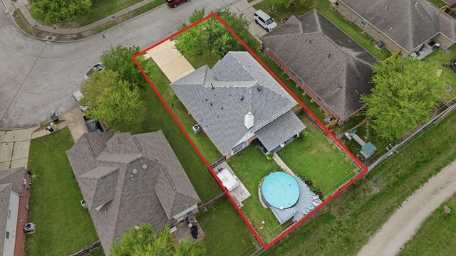 6621 Blue Hollow Lane, Dickinson, TX 77539