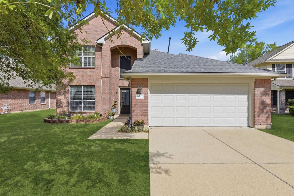 6621 Blue Hollow Lane, Dickinson, TX 77539