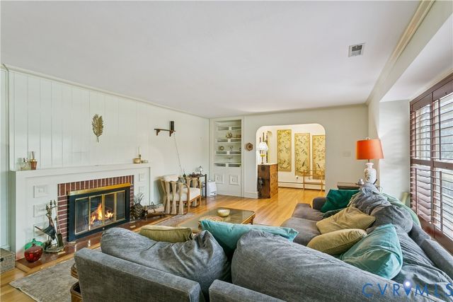 812 Poquoson Ave, Poquoson, VA 23662