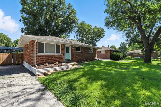 1113 Walker Avenue, St Louis, MO 63138