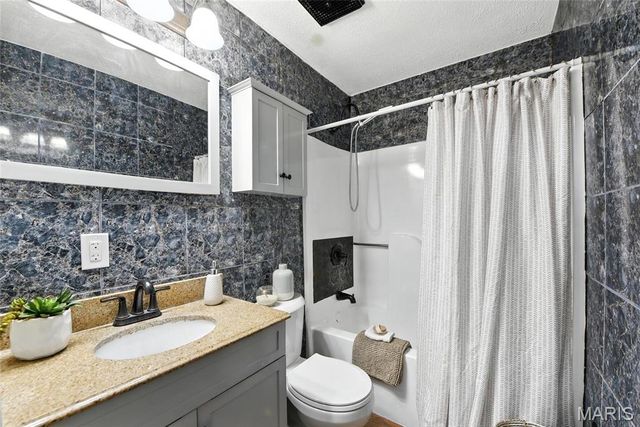 1113 Walker Avenue, St Louis, MO 63138