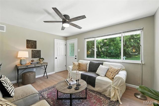 1113 Walker Avenue, St Louis, MO 63138