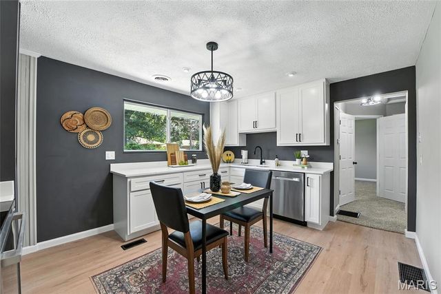 1113 Walker Avenue, St Louis, MO 63138