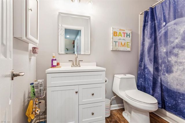 15 Pine Lake CT, Hampton, VA 23669