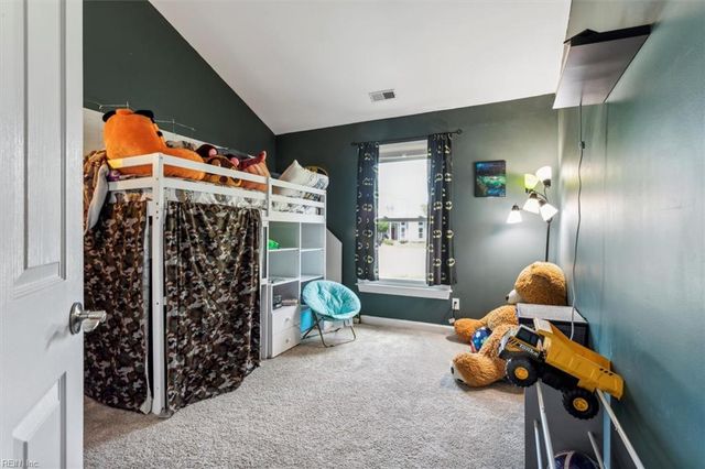 15 Pine Lake CT, Hampton, VA 23669