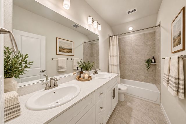 1909 Temple Hill, Van Alstyne, TX 75495