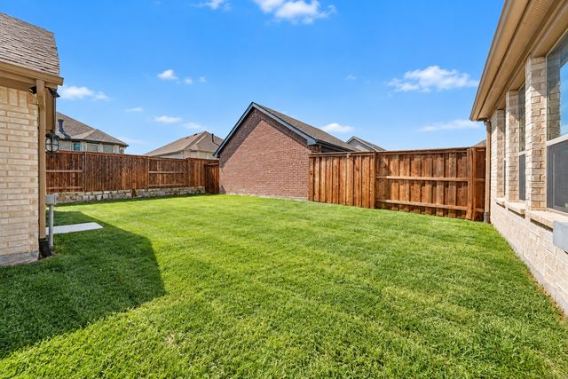 1909 Temple Hill, Van Alstyne, TX 75495
