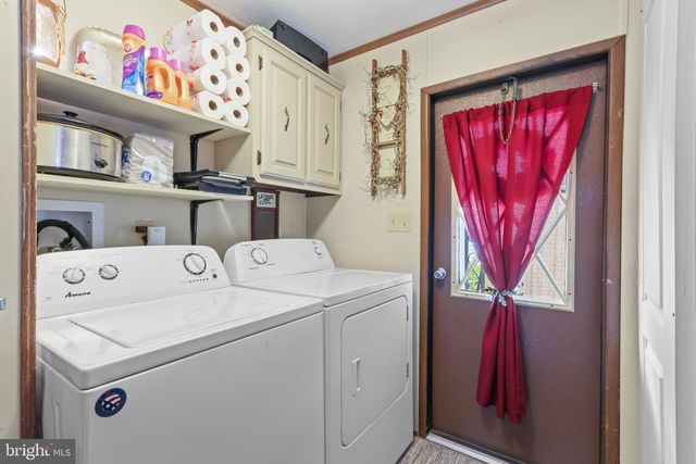 17 VALLEY VIEW DR, Bath, PA 18014