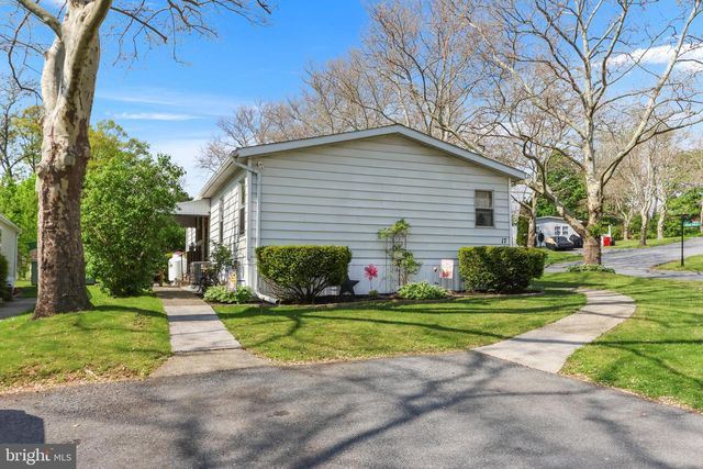 17 VALLEY VIEW DR, Bath, PA 18014