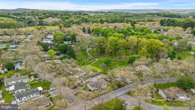 17 VALLEY VIEW DR, Bath, PA 18014