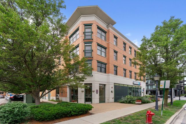 125 N Euclid Avenue 305, Oak Park, IL 60301