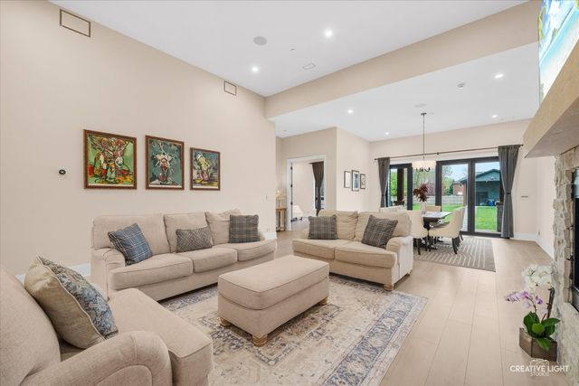 2104 Shermer Road, Northbrook, IL 60062
